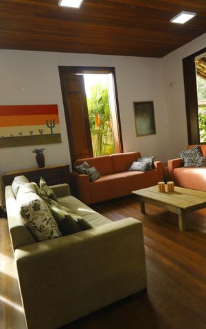 Casa à venda com 500m², 3 quartos e 6 vagasSALA MULTIPLOS AMBIENTES