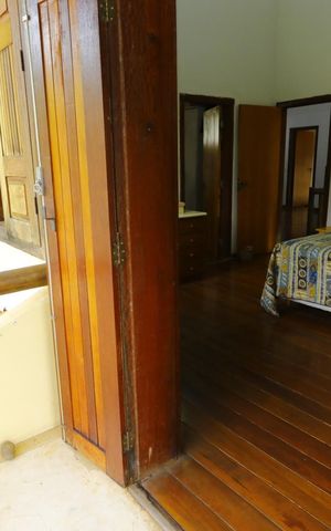 Casa à venda com 500m², 3 quartos e 6 vagasSUITE Nº 3