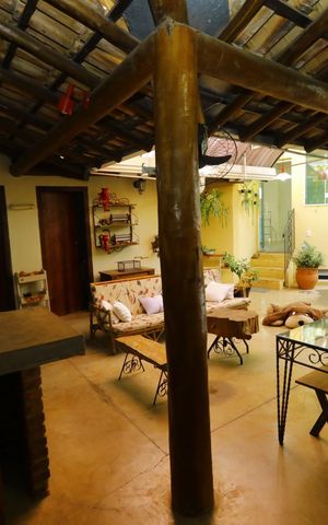 Casa à venda com 500m², 3 quartos e 6 vagasÁREA DE CONVIVÊNCIA COM CHURRASQUEIRA