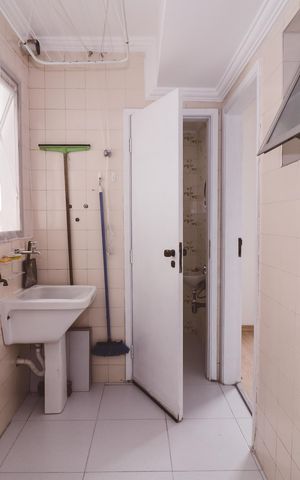 Apartamento à venda com 76m², 3 quartos e 1 vagaÁrea de Serviço