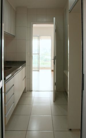 Apartamento para alugar com 80m², 2 quartos e 2 vagasCozinha