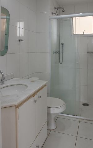 Apartamento para alugar com 80m², 2 quartos e 2 vagasBanheiro
