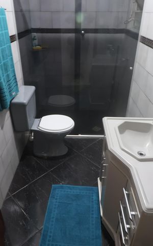 Casa à venda com 600m², 5 quartos e 10 vagasBanheiro 2 Casa 2