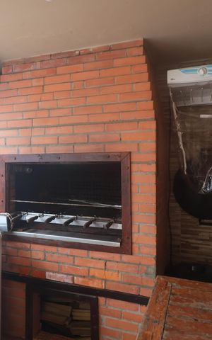 Casa à venda com 600m², 5 quartos e 10 vagasChurrasqueira