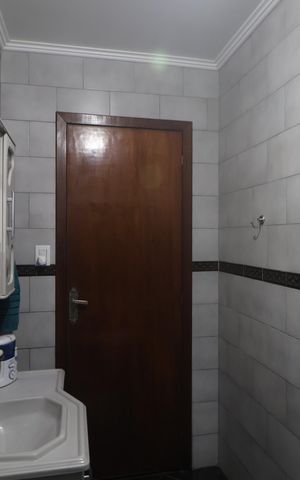 Casa à venda com 600m², 5 quartos e 10 vagasBanheiro 2 Casa 2