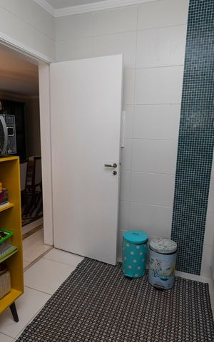 Casa de condomínio à venda com 160m², 3 quartos e 2 vagasCOZINHA