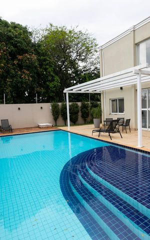 Casa de condomínio à venda com 160m², 3 quartos e 2 vagasÁREA COMUM - PISCINA