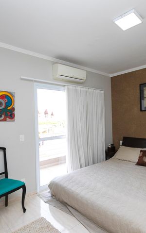 Casa de condomínio à venda com 160m², 3 quartos e 2 vagasSUITE 