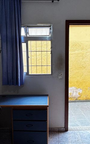 Casa para alugar com 202m², 4 quartos e 2 vagasQuarto 6