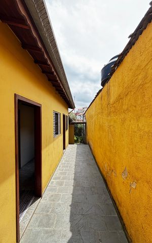 Casa para alugar com 202m², 4 quartos e 2 vagasQuintal