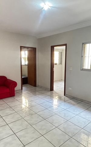 Casa para alugar com 202m², 4 quartos e 2 vagasSala