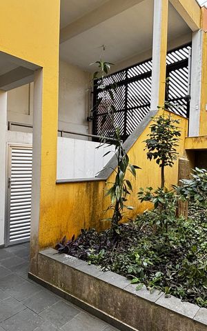 Casa para alugar com 202m², 4 quartos e 2 vagasQuintal