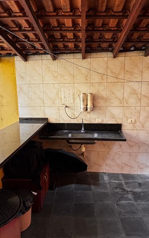Casa para alugar com 202m², 4 quartos e 2 vagasQuintal - Area de Serviço