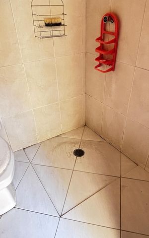 Casa para alugar com 202m², 4 quartos e 2 vagasBanheiro