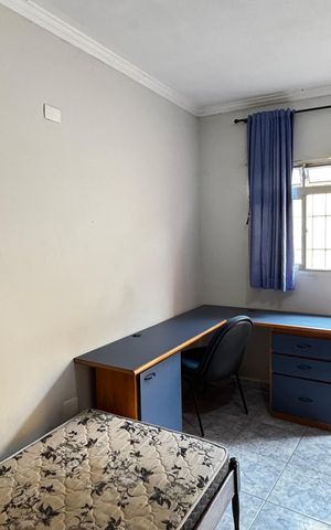 Casa para alugar com 202m², 4 quartos e 2 vagasQuarto 6