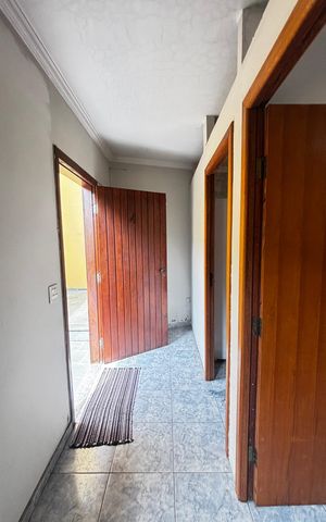 Casa para alugar com 202m², 4 quartos e 2 vagasCorredor
