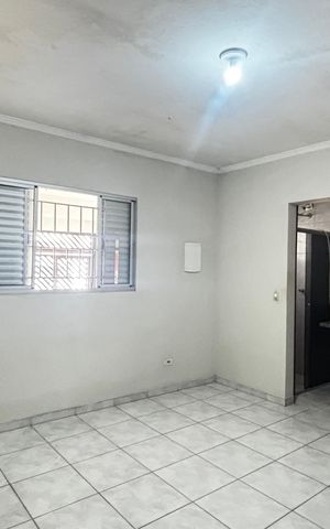 Casa para alugar com 202m², 4 quartos e 2 vagasSuite
