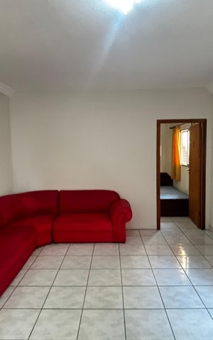Casa para alugar com 202m², 4 quartos e 2 vagasSala