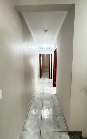Casa para alugar com 202m², 4 quartos e 2 vagasCorredor