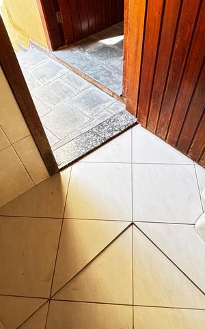 Casa para alugar com 202m², 4 quartos e 2 vagasBanheiro