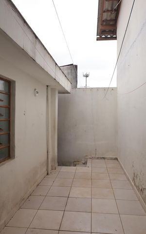 Casa para alugar com 200m², 2 quartos e sem vagaÁrea de Serviço