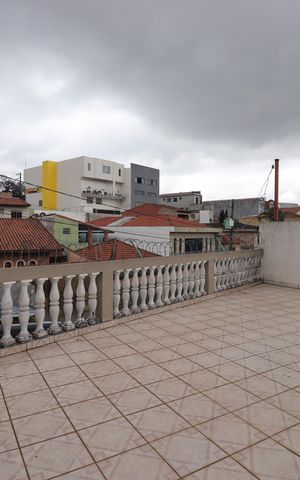 Casa para alugar com 200m², 2 quartos e sem vagaQuintal