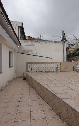 Casa para alugar com 200m², 2 quartos e sem vagaQuintal