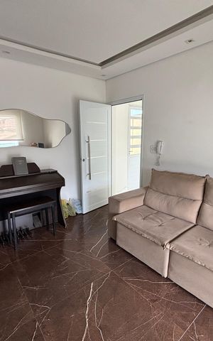 Casa para alugar com 130m², 3 quartos e 1 vagaSala