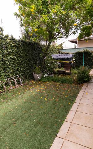 Casa de condomínio para alugar com 160m², 2 quartos e 2 vagasQUINTAL
