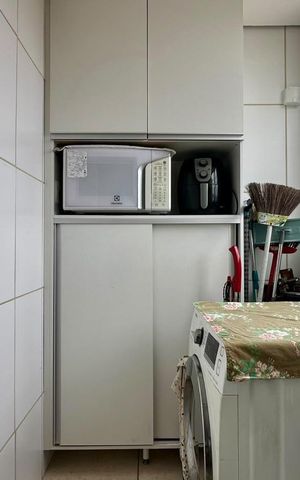 Apartamento à venda com 72m², 2 quartos e 1 vaga Apartamento à venda com 72m², 2 quartos e 1 vagaBanheiro de serviço