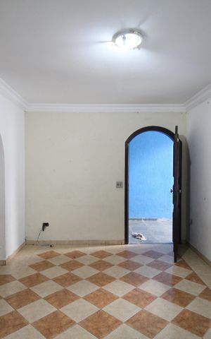 Casa para alugar com 140m², 3 quartos e 2 vagasSala