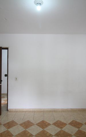 Casa para alugar com 140m², 3 quartos e 2 vagasQuarto 1