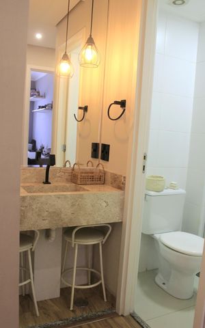 Apartamento à venda com 56m², 2 quartos e 1 vagaBanheiro social