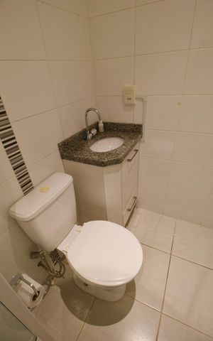 Apartamento à venda com 64m², 3 quartos e 1 vaga Apartamento à venda com 64m², 3 quartos e 1 vagaBanheiro - Suíte