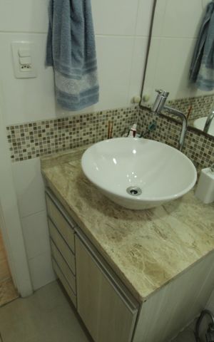 Apartamento para alugar com 80m², 2 quartos e 1 vagaBanheiro 