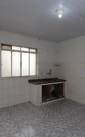 Casa para alugar com 150m², 2 quartos e 1 vagaCozinha