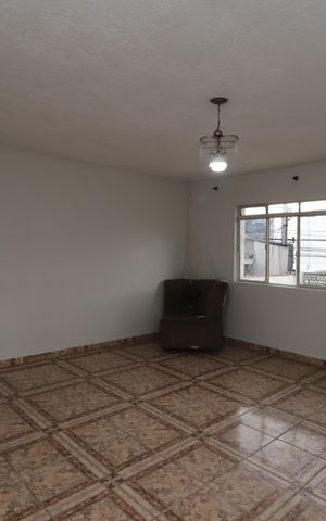 Casa para alugar com 150m², 2 quartos e 1 vagaSala