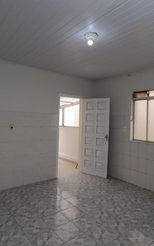 Casa para alugar com 150m², 2 quartos e 1 vagaCozinha