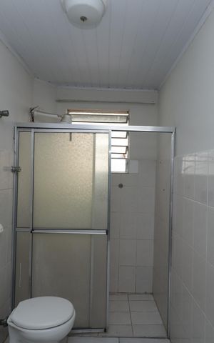 Casa para alugar com 150m², 2 quartos e 1 vagaBanheiro