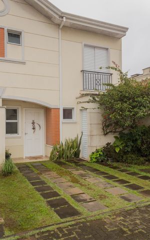 Casa de condomínio à venda com 143m², 3 quartos e 2 vagas Casa de condomínio à venda com 143m², 3 quartos e 2 vagasFachada da casa
