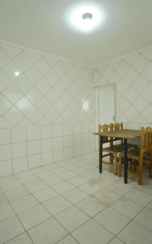 Casa para alugar com 100m², 1 quarto e 1 vagaCozinha 