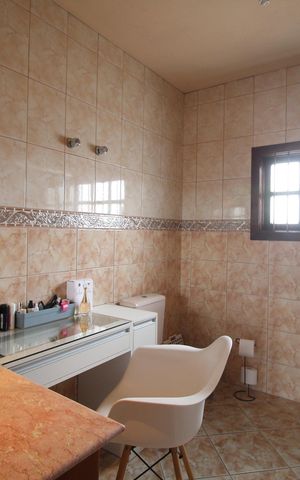 Casa para alugar com 260m², 4 quartos e 3 vagasBanheiro da Suíte 1