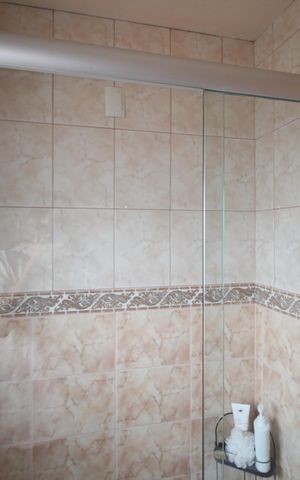 Casa para alugar com 260m², 4 quartos e 3 vagasBanheiro da Suíte 1