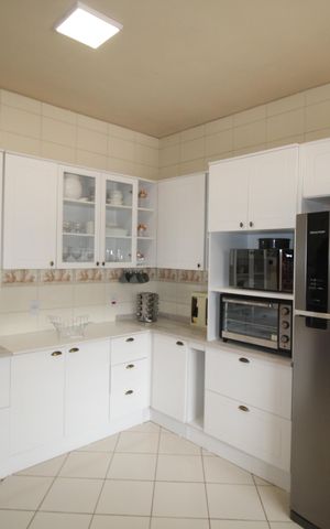 Casa para alugar com 260m², 4 quartos e 3 vagasCozinha
