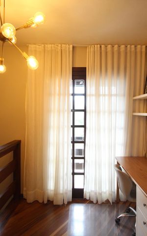 Casa para alugar com 260m², 4 quartos e 3 vagasEscada
