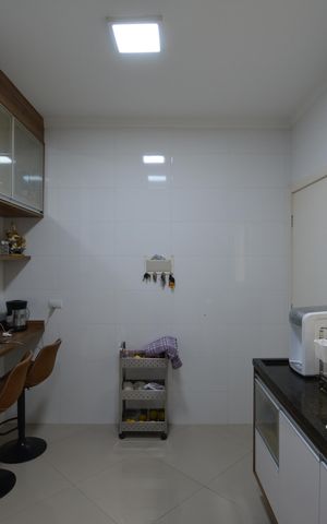 Casa para alugar com 75m², 2 quartos e 2 vagasCOZINHA