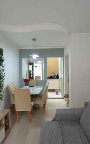 Casa para alugar com 75m², 2 quartos e 2 vagasSALA