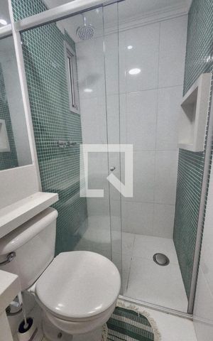 Apartamento para alugar com 55m², 2 quartos e 2 vagas Apartamento para alugar com 55m², 2 quartos e 2 vagasBanheiro 2