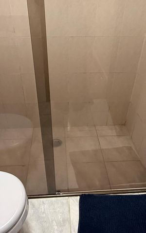 Apartamento à venda com 122m², 3 quartos e 2 vagas Apartamento à venda com 122m², 3 quartos e 2 vagasBanheiro social