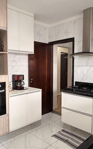 Apartamento à venda com 122m², 3 quartos e 2 vagas Apartamento à venda com 122m², 3 quartos e 2 vagasCozinha